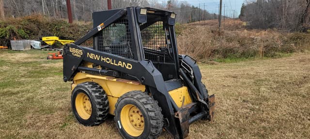 Image of New Holland LX665 equipment image 1