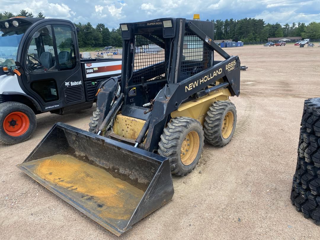 Image of New Holland LX665 Primary image