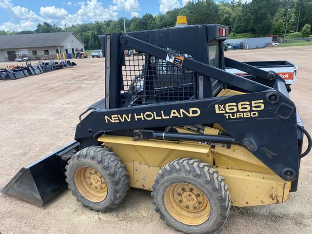 Image of New Holland LX665 equipment image 4