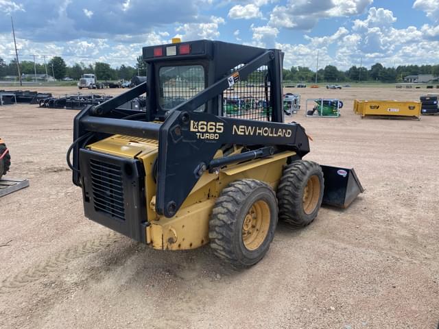 Image of New Holland LX665 equipment image 2