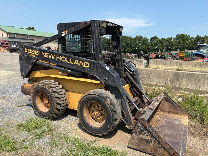 Image of New Holland LX885 Primary image