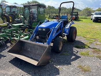 1998 New Holland TC18 Equipment Image0