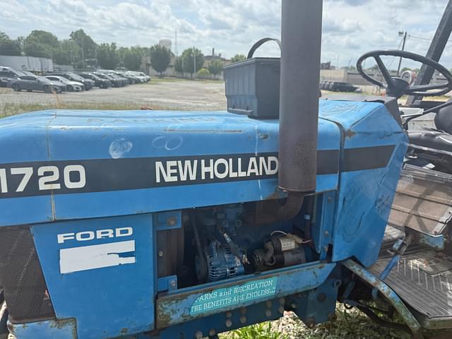 Image of New Holland 1720 equipment image 4