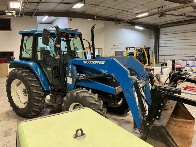 Image of New Holland TS100 equipment image 2