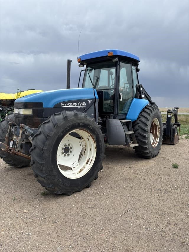 Image of New Holland TV140 equipment image 3
