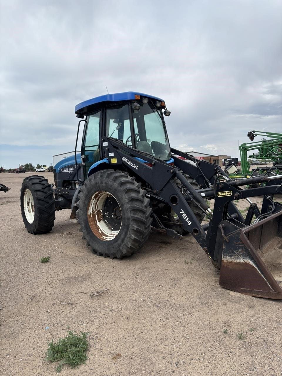1998 New Holland TV140 Equipment Image0