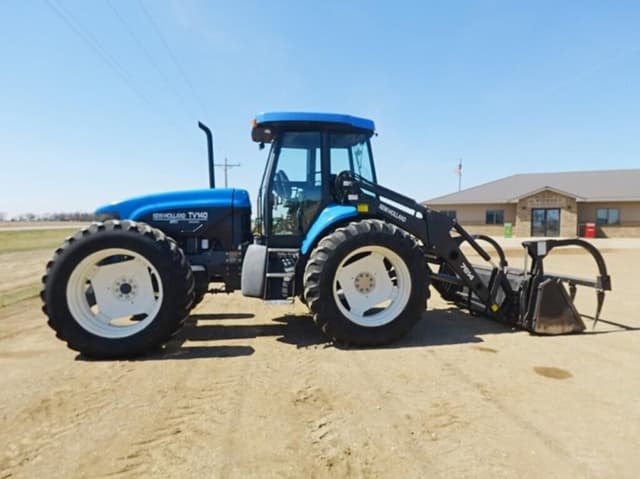 Image of New Holland TV140 equipment image 2