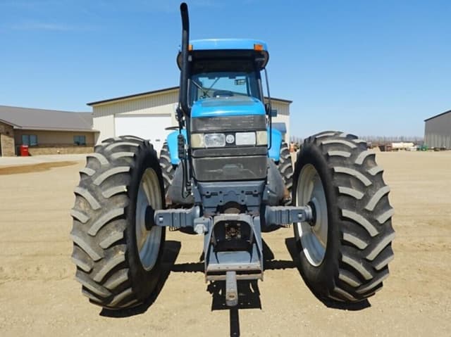 Image of New Holland TV140 equipment image 3