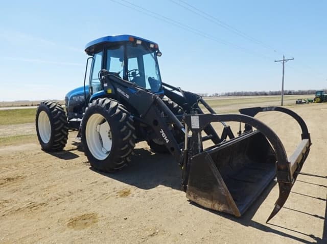 Image of New Holland TV140 equipment image 1