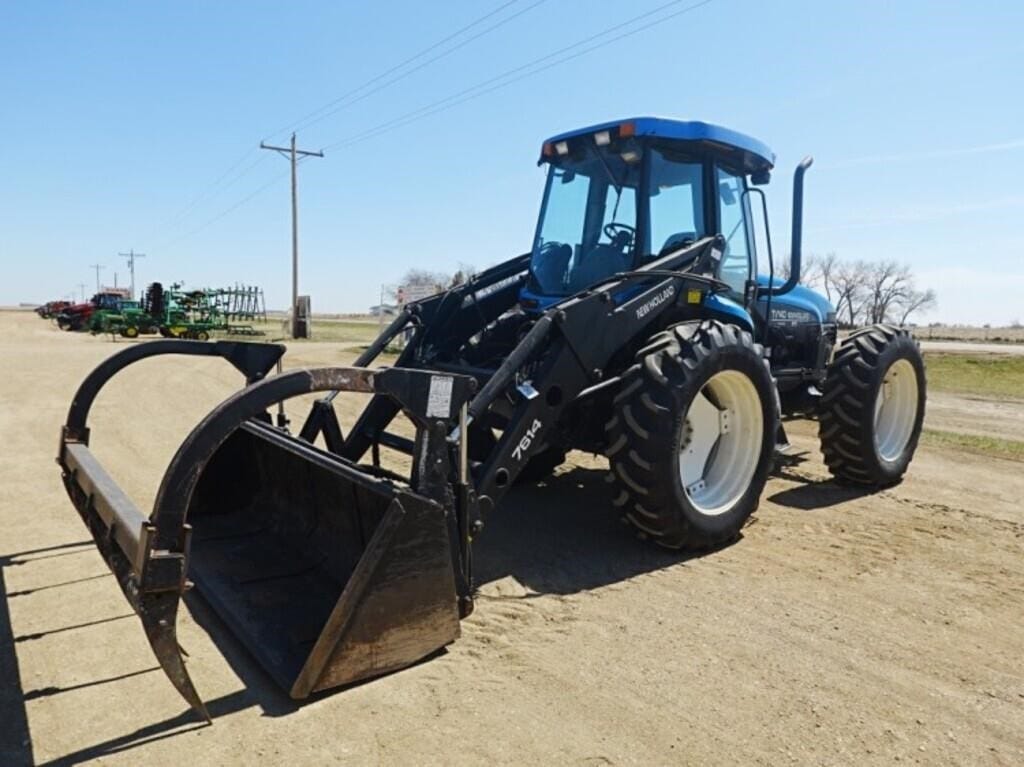 1998 New Holland TV140 Equipment Image0