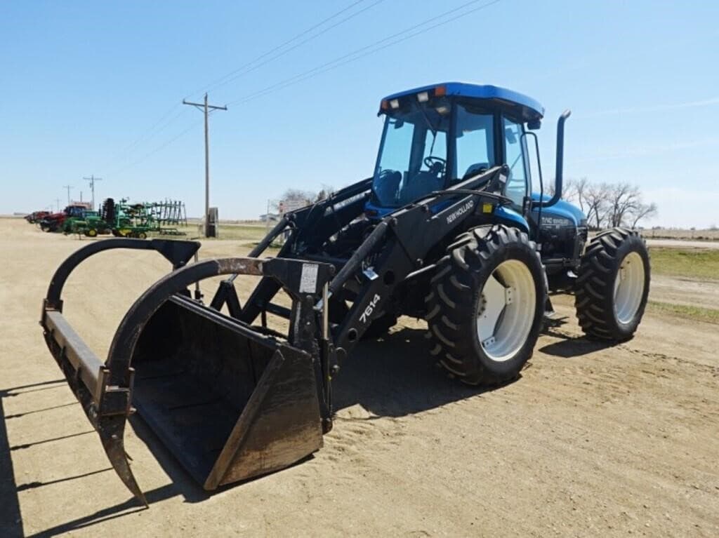 Image of New Holland TV140 Primary image