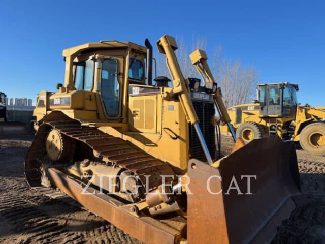Image of Caterpillar D6R equipment image 1