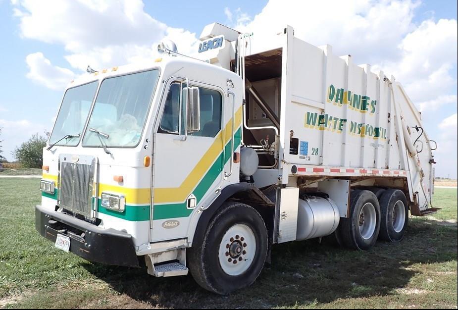 Image of Peterbilt 320 Primary image