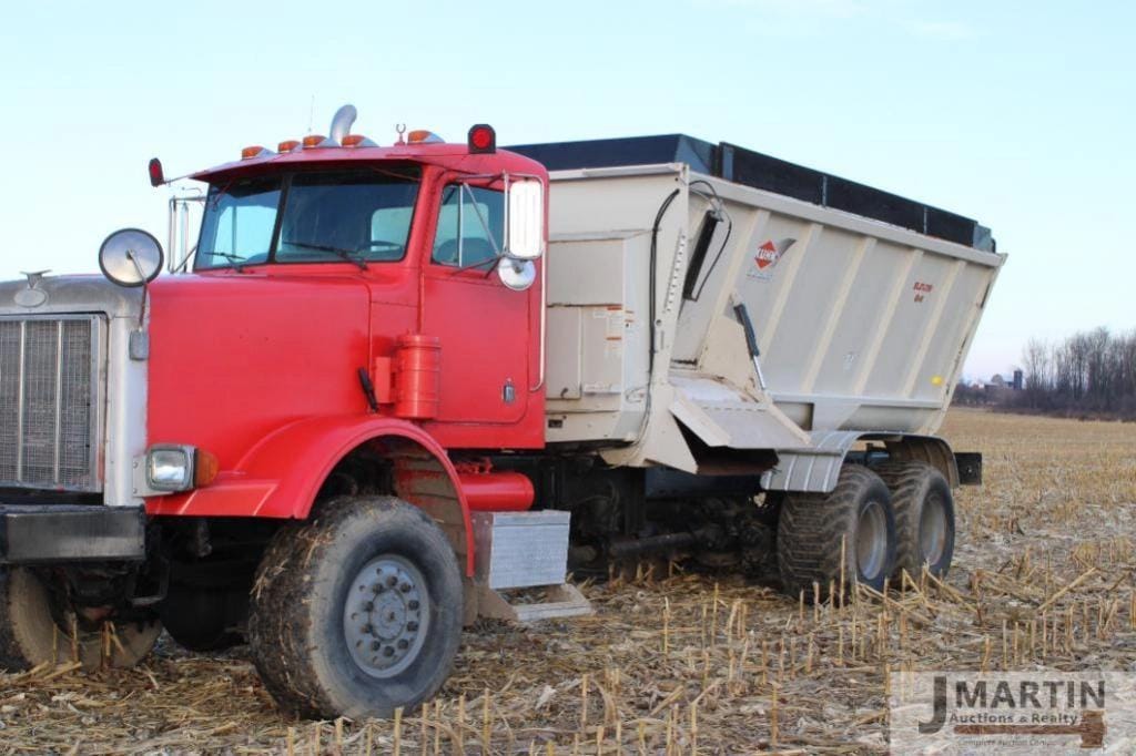 Main image Peterbilt 357