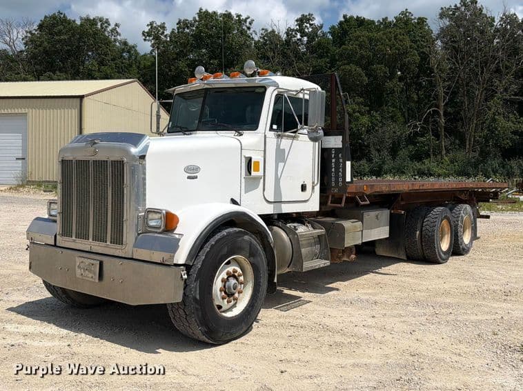 Image of Peterbilt 357 Primary image