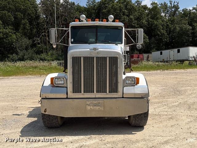 Image of Peterbilt 357 equipment image 1