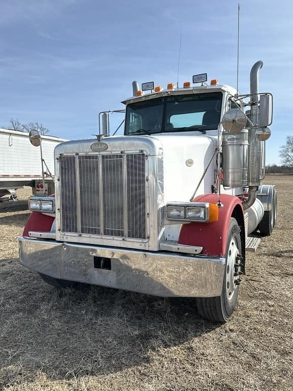 Image of Peterbilt 378 equipment image 1