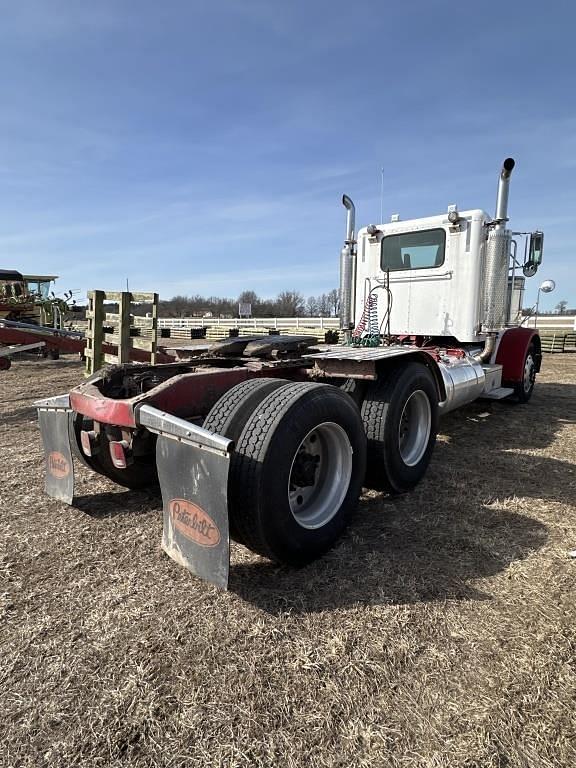 Image of Peterbilt 378 equipment image 4