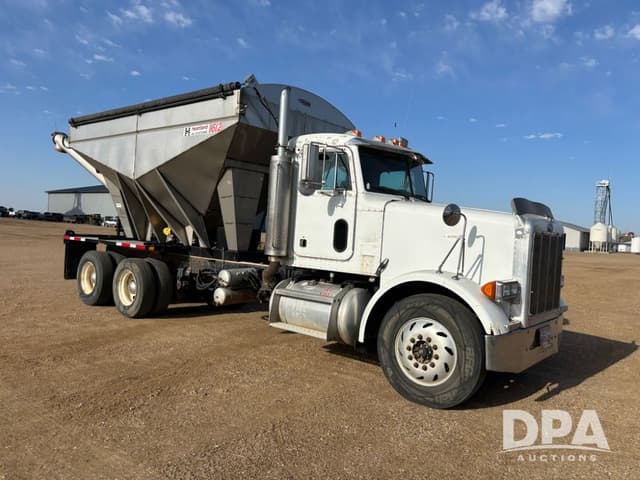 Image of Peterbilt 378 equipment image 1