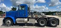 Thumbnail image Peterbilt 378 8