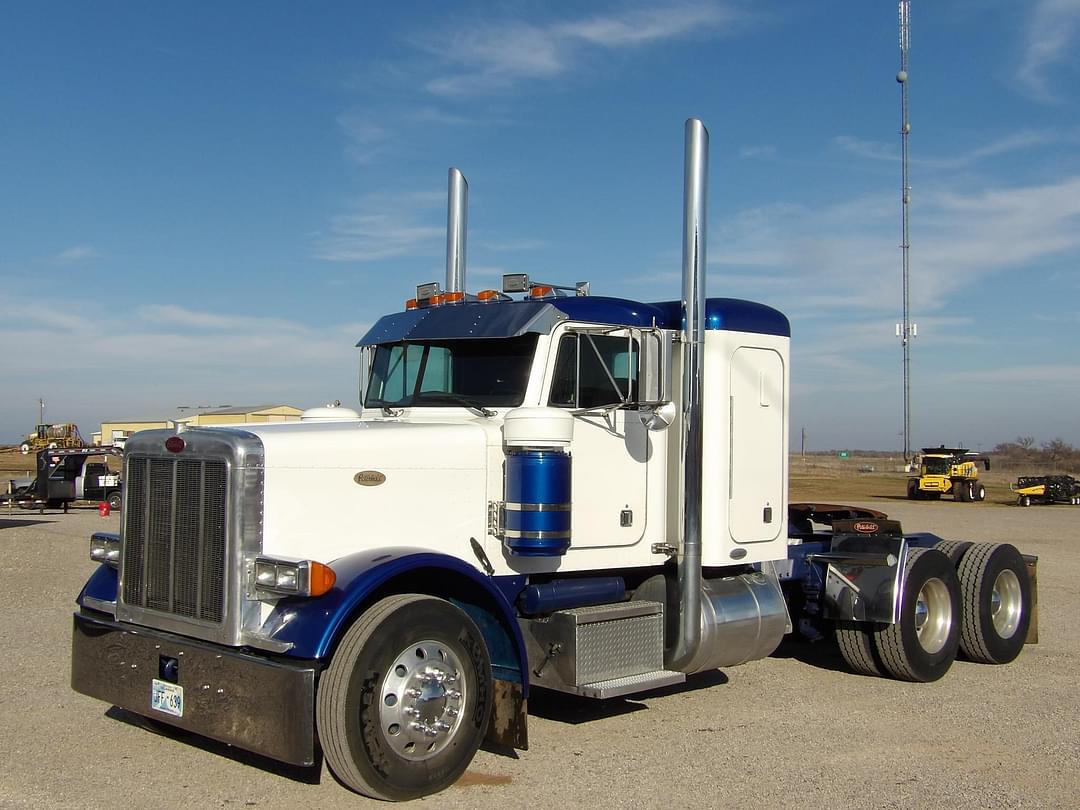 Image of Peterbilt 379 Primary image