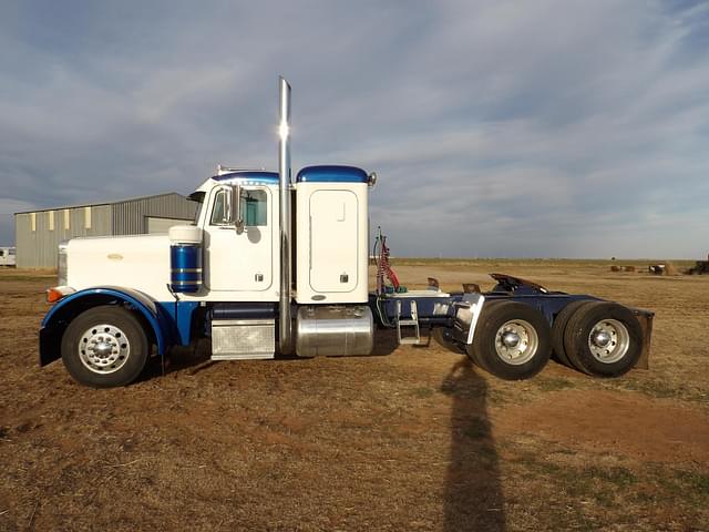 Image of Peterbilt 379 equipment image 2