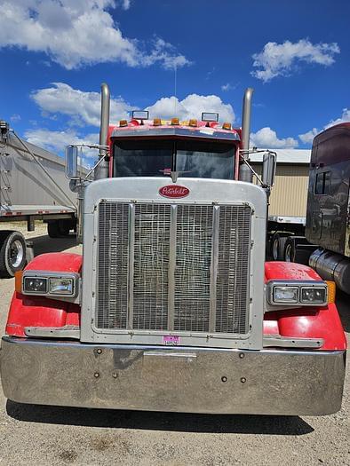 Image of Peterbilt 379 equipment image 1