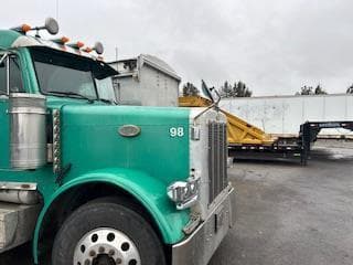 Image of Peterbilt 379 equipment image 4