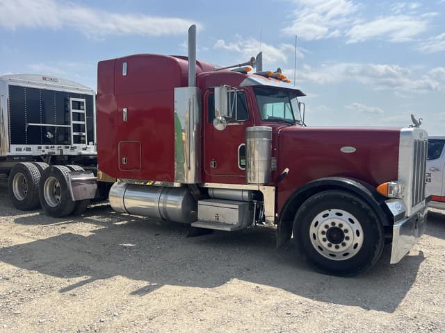 Image of Peterbilt 379 equipment image 2