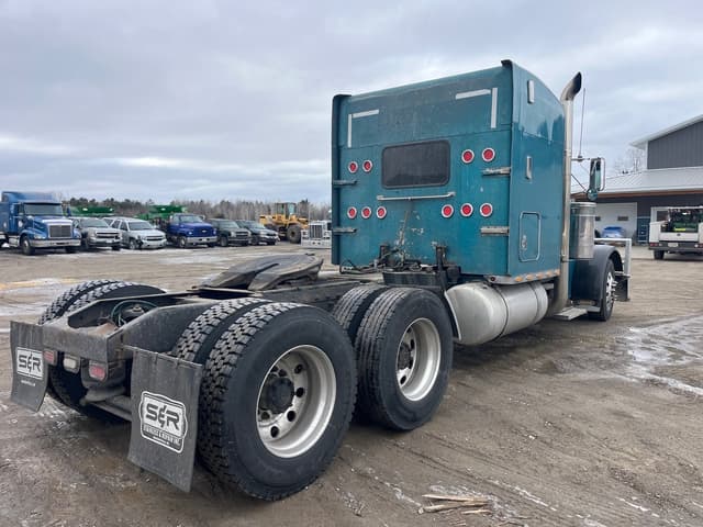 Image of Peterbilt 379 equipment image 4