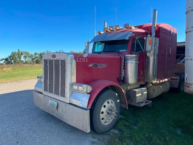 Main image Peterbilt 379