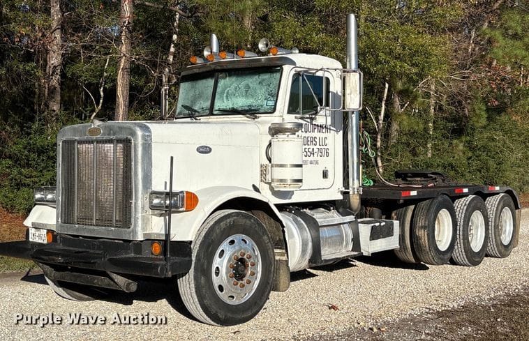 1998 Peterbilt 379 Equipment Image0