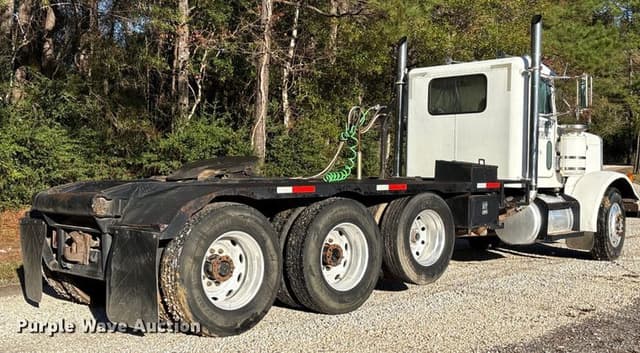 Image of Peterbilt 379 equipment image 4