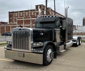 Main image Peterbilt 379
