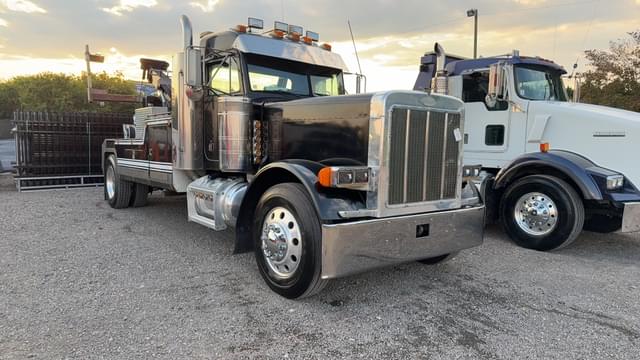 Image of Peterbilt 379 equipment image 2