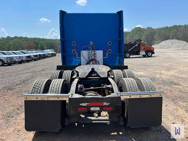 Image of Peterbilt 379 equipment image 4