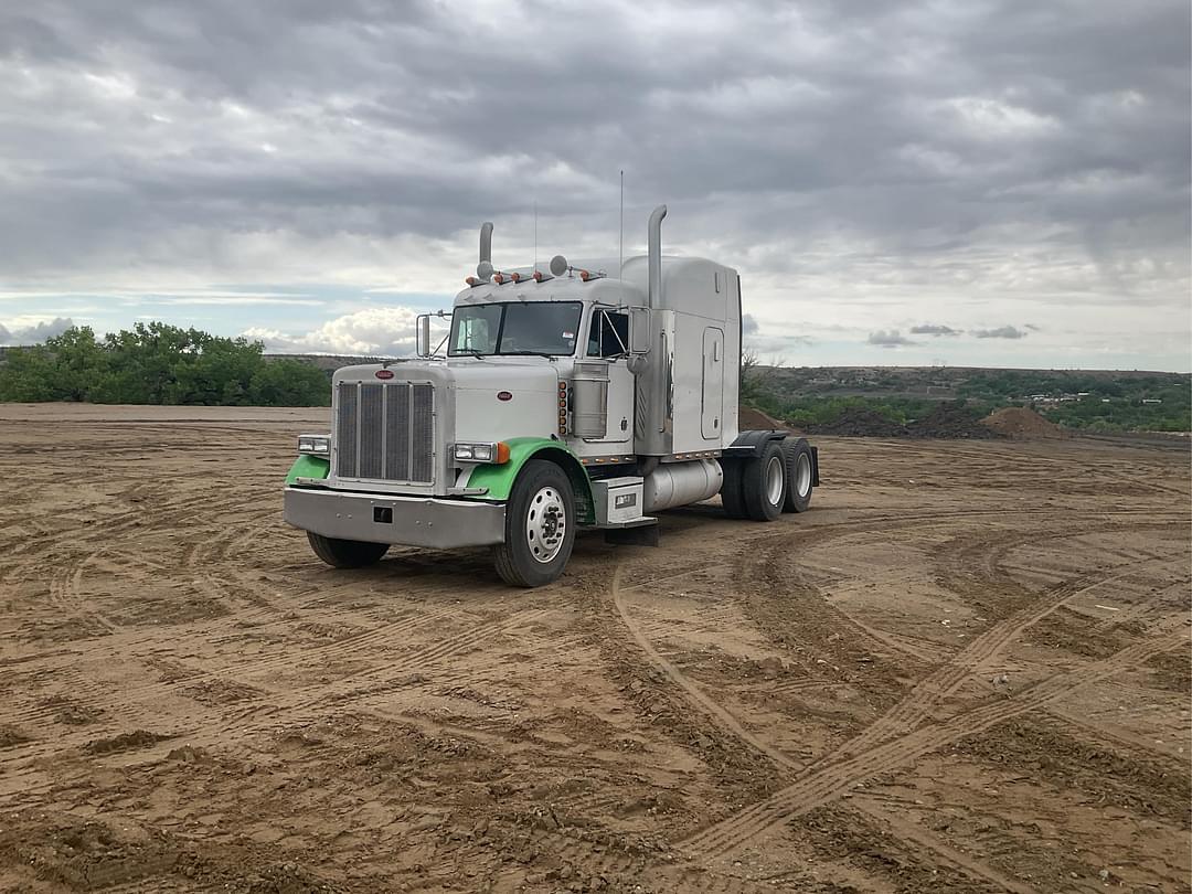 Image of Peterbilt 379 Primary image