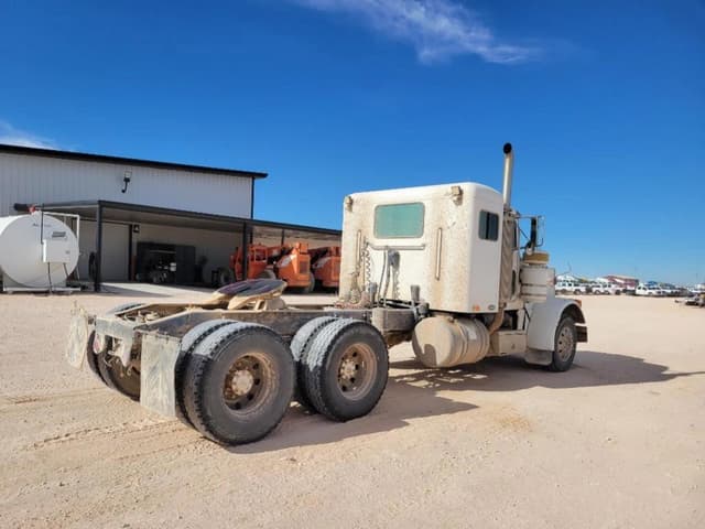 Image of Peterbilt 379 equipment image 4