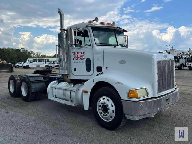 Image of Peterbilt 385 equipment image 3
