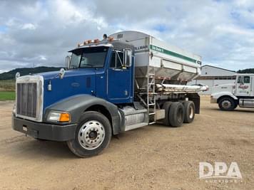 Main image Peterbilt 385