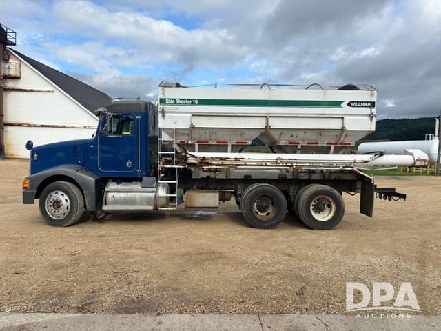Image of Peterbilt 385 equipment image 3