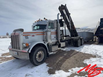 Main image Peterbilt 389