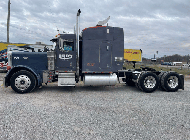 Image of Peterbilt 379 equipment image 1