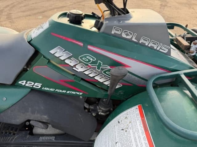 Image of Polaris Magnum 325 equipment image 4