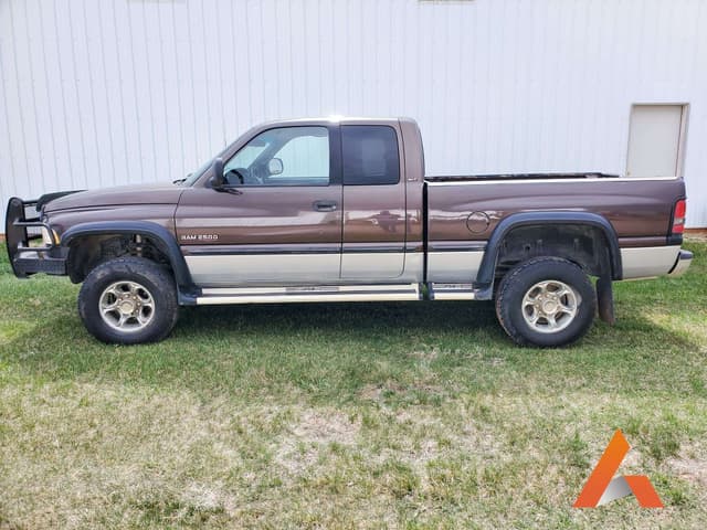 Image of Dodge Ram 2500 equipment image 1