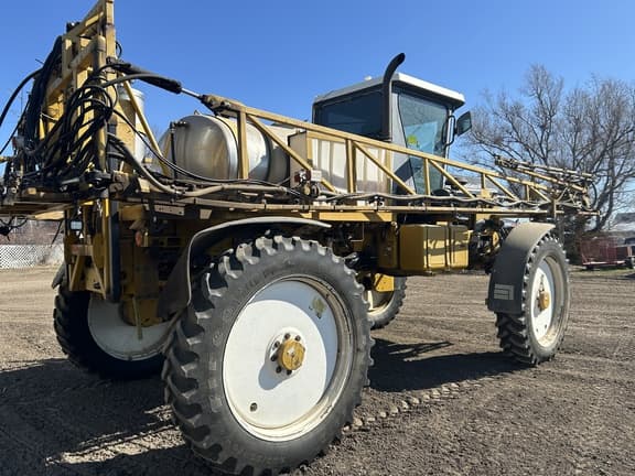Image of Ag-Chem RoGator 854 equipment image 4