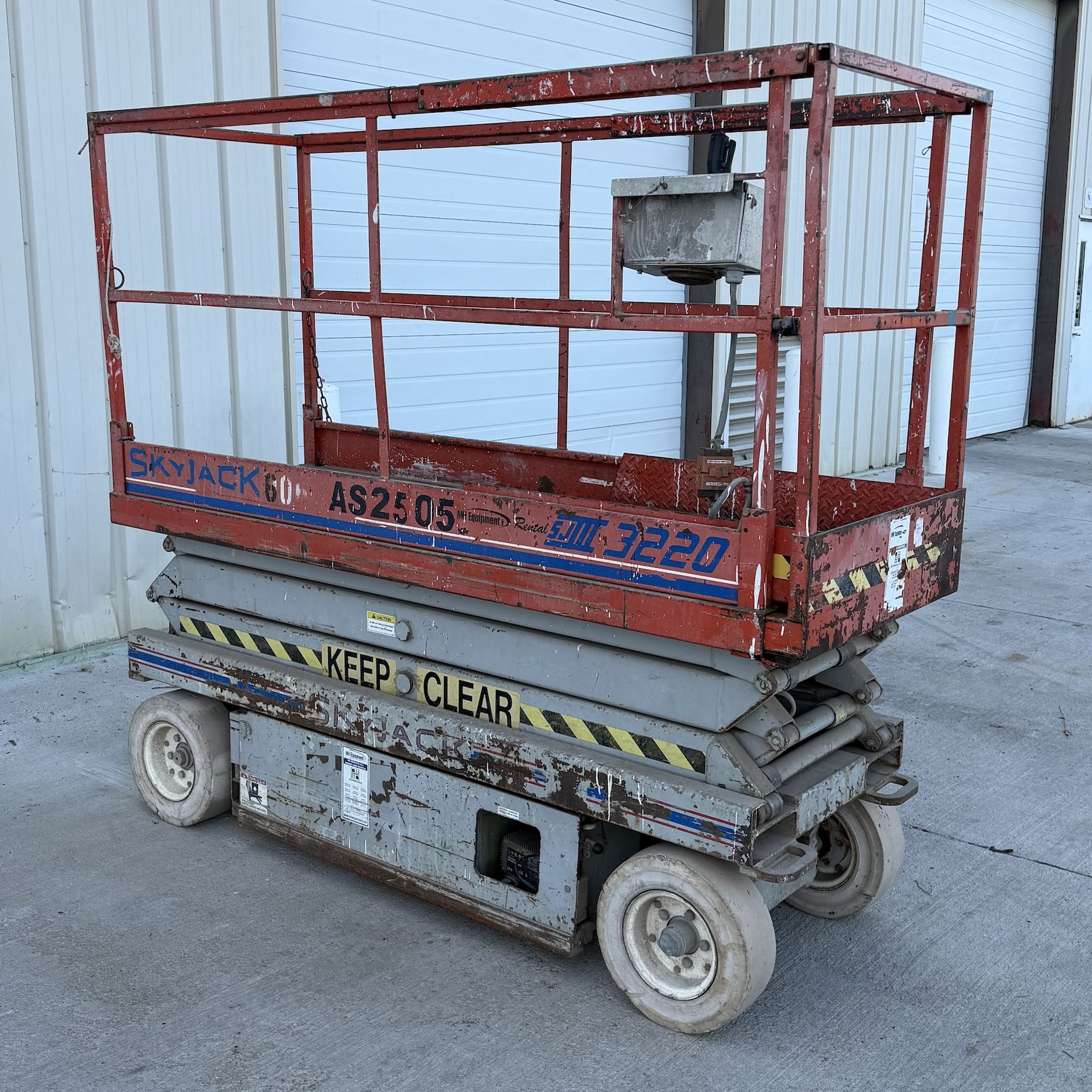 1998 Sky Jack SJIII 3220 Equipment Image0