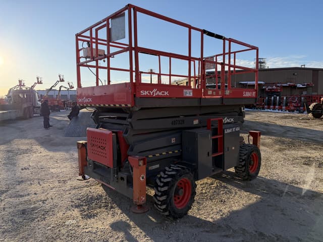 Image of Sky Jack SJ8841RT equipment image 3