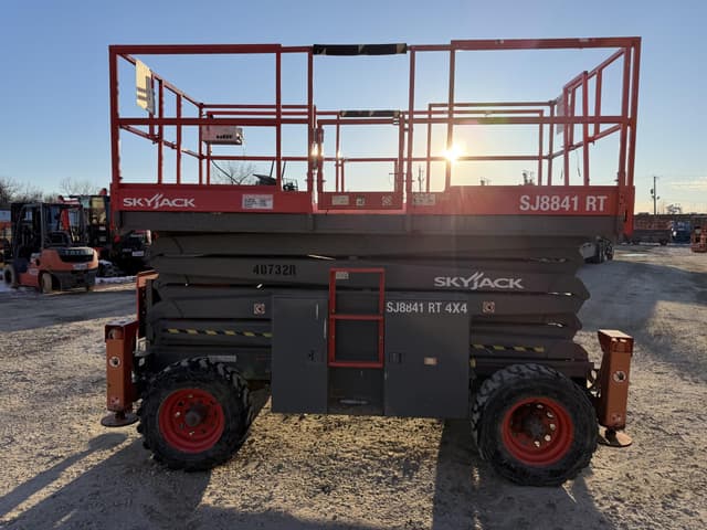 Image of Sky Jack SJ8841RT equipment image 4