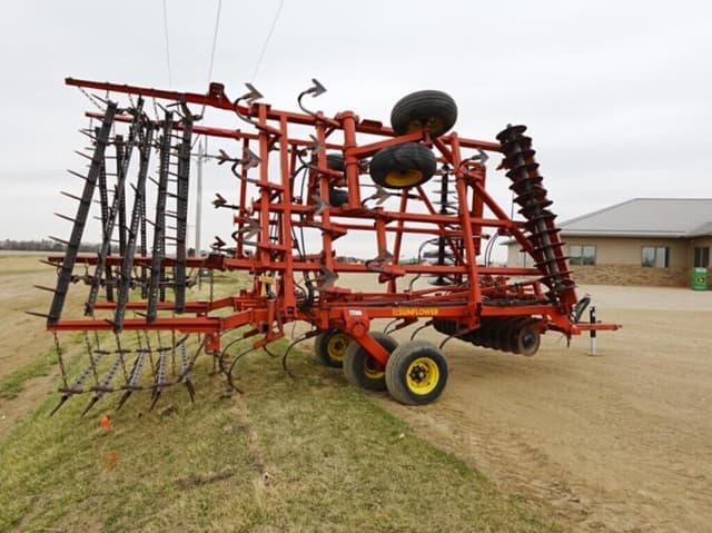 Image of Sunflower 6332-23 equipment image 1